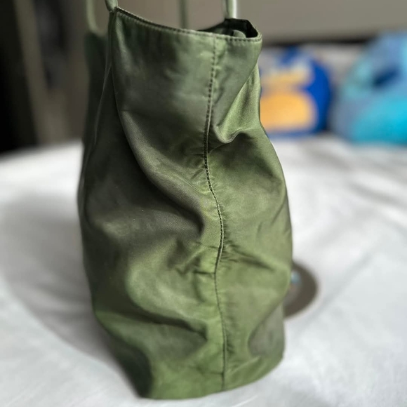 Prada Forest Green Women's Tote - Picture 4 of 15